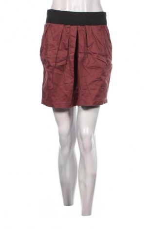 Пола Vero Moda, Размер M, Цвят Кафяв, Цена 2,04 €