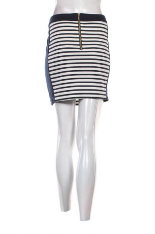 Пола Vero Moda, Размер M, Цвят Многоцветен, Цена 2,04 €