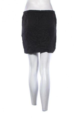 Пола Wera Stockholm, Размер S, Цвят Черен, Цена 2,04 €