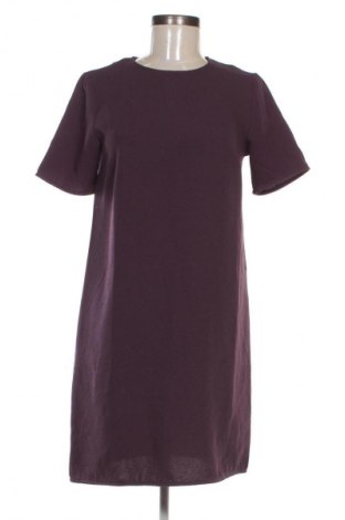 Φόρεμα Essentiel, Μέγεθος S, Χρώμα Βιολετί, Τιμή 2,99 €