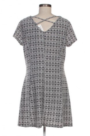 Šaty  Gina, Velikost L, Barva Vícebarevné, Cena  69,00 Kč