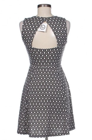 Šaty  H&M, Velikost S, Barva Vícebarevné, Cena  79,00 Kč