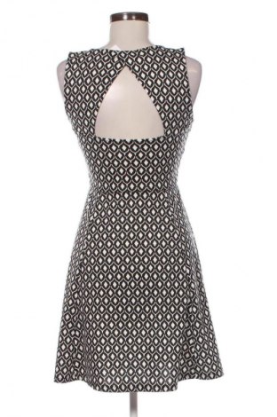 Šaty  H&M, Velikost S, Barva Vícebarevné, Cena  59,00 Kč