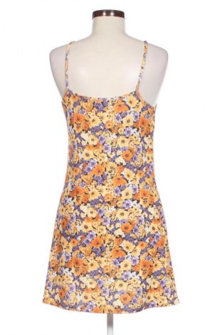 Рокля H&M Divided, Размер M, Цвят Многоцветен, Цена 2,55 €