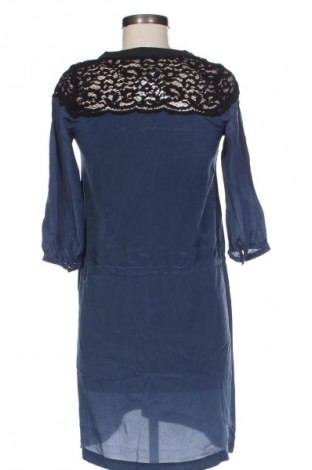 Sukienka Kookai, Rozmiar S, Kolor Niebieski, Cena 28,99 zł