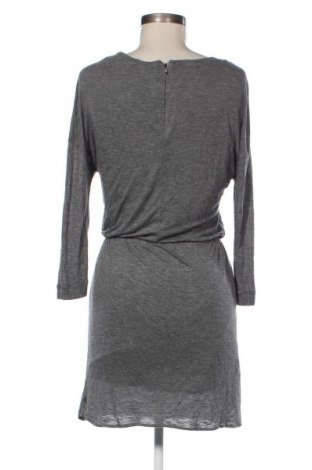 Šaty  Mango, Velikost M, Barva Šedá, Cena  69,00 Kč
