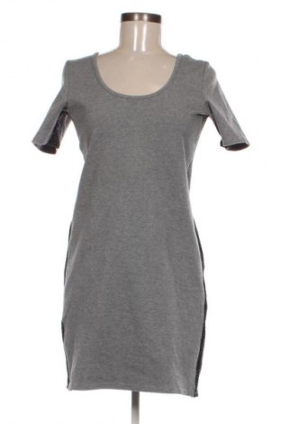 Рокля Monki, Размер M, Цвят Сив, Цена 2,55 €