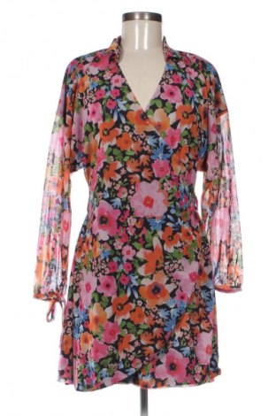 Šaty  Reserved, Velikost M, Barva Vícebarevné, Cena  289,00 Kč