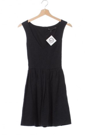Рокля Zara Trafaluc, Размер S, Цвят Черен, Цена 2,55 €