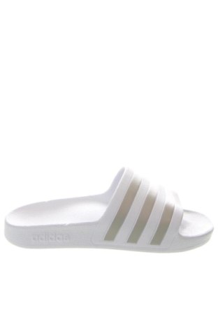 Чехли Adidas, Размер 38, Цвят Бял, Цена 89,47 €