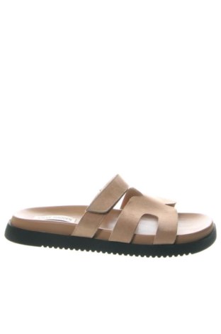 Чехли Steve Madden, Размер 39, Цвят Бежов, Цена 80,78 €, #136380938