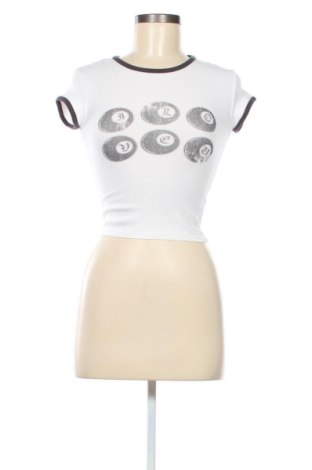 Damen Shirt Bershka, Größe XS, Farbe Weiß, Preis 9,70 €