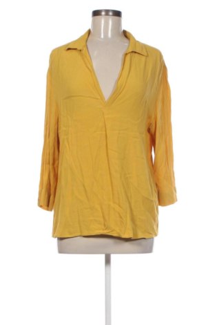Damen Shirt Bershka, Größe L, Farbe Gelb, Preis 12,99 €