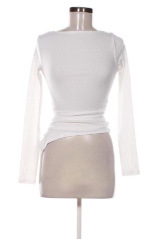 Дамска блуза Bershka, Размер XS, Цвят Бял, Цена 10,22 €