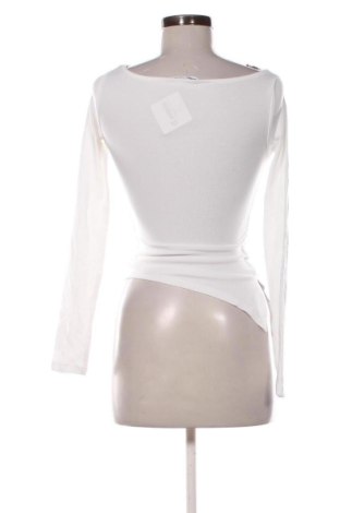 Дамска блуза Bershka, Размер XS, Цвят Бял, Цена 10,22 €
