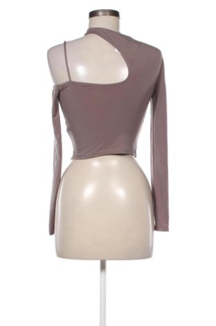 Дамска блуза Bershka, Размер S, Цвят Кафяв, Цена 10,22 €