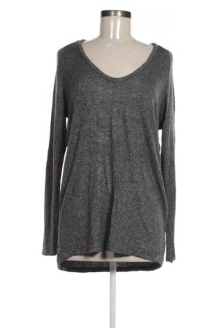 Γυναικεία μπλούζα Brandy Melville, Μέγεθος L, Χρώμα Γκρί, Τιμή 10,00 €, #136427640