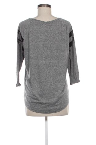 Dámská halenka H&M Divided, Velikost M, Barva Šedá, Cena  289,00 Kč