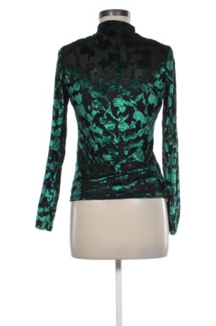 Damen Shirt Reserved, Größe M, Farbe Mehrfarbig, Preis 10,00 €