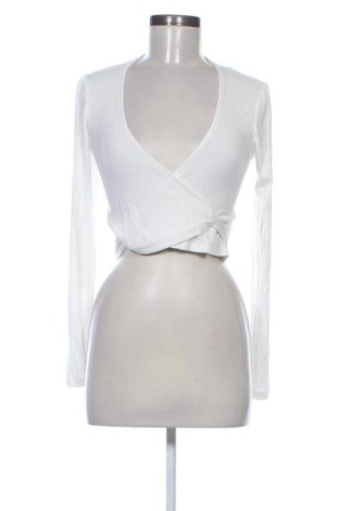 Damen Shirt Stradivarius, Größe S, Farbe Weiß, Preis 12,99 €