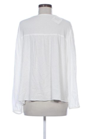 Damen Shirt Unbranded, Größe 3XL, Farbe Weiß, Preis 12,99 €