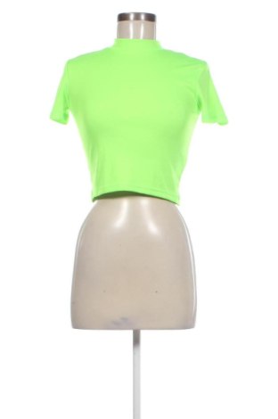 Damen T-Shirt Pull&Bear, Größe M, Farbe Grün, Preis € 11,99