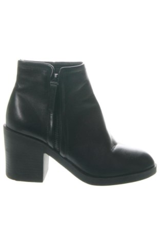 Γυναικεία μποτάκια Topshop, Μέγεθος 36, Χρώμα Μαύρο, Τιμή 58,31 €