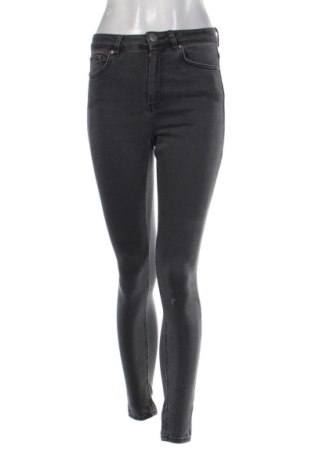 Blugi de femei ASOS, Mărime S, Culoare Gri, Preț 109,48 Lei, #136428291