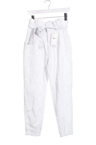 Damen Jeans Amisu, Größe XS, Farbe Weiß, Preis 18,99 €