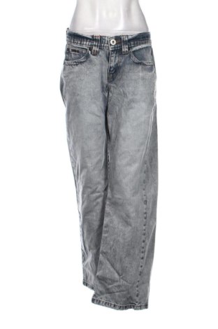 Blugi de femei BDG, Mărime L, Culoare Albastru, Preț 294,99 Lei