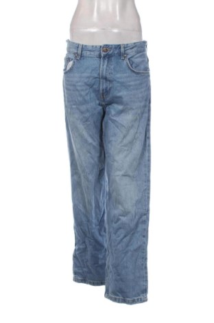 Blugi de femei Bershka, Mărime L, Culoare Albastru, Preț 91,99 Lei
