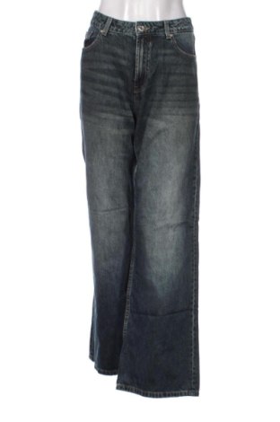 Blugi de femei Bershka, Mărime M, Culoare Albastru, Preț 145,99 Lei