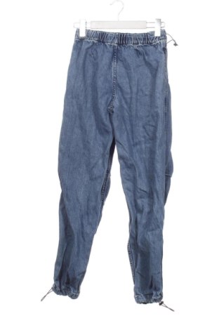 Γυναικείο Τζίν Bershka, Μέγεθος XXS, Χρώμα Μπλέ, Τιμή 15,00 €