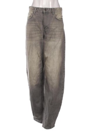 Damen Jeans Bershka, Größe S, Farbe Grau, Preis € 15,00