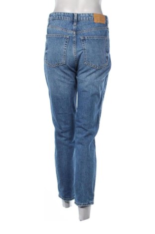 Γυναικείο Τζίν Bershka, Μέγεθος S, Χρώμα Μπλέ, Τιμή 17,99 €