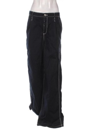 Dámské džíny  Bershka, Velikost M, Barva Modrá, Cena  568,00 Kč