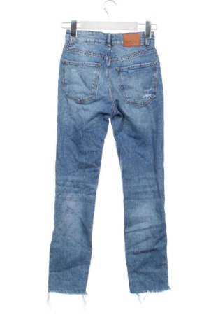 Дамски дънки Bershka, Размер XXS, Цвят Син, Цена 15,33 €