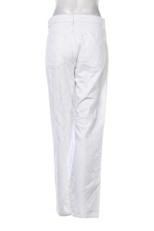Дамски дънки Bershka, Размер M, Цвят Бял, Цена 15,33 €