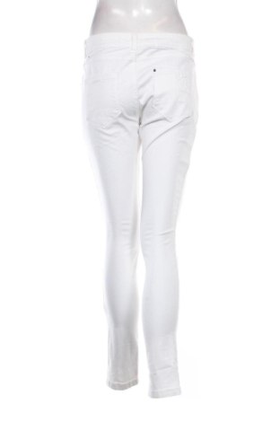Дамски дънки C&A, Размер L, Цвят Бял, Цена 15,33 €