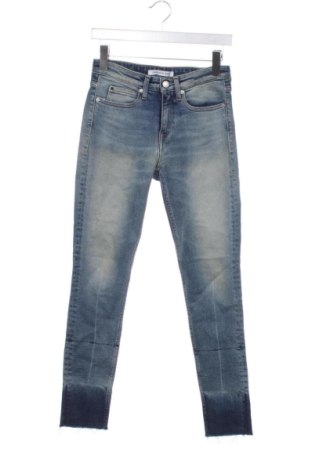 Дамски дънки Calvin Klein Jeans, Размер S, Цвят Син, Цена 35,27 €