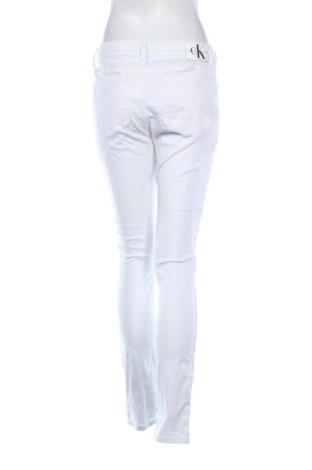 Дамски дънки Calvin Klein Jeans, Размер M, Цвят Бял, Цена 35,27 €