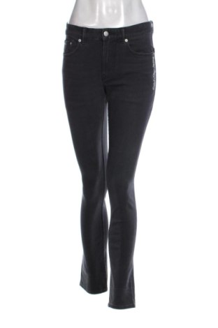 Damskie jeansy Calvin Klein Jeans, Rozmiar S, Kolor Szary, Cena 191,99 zł, #136497394