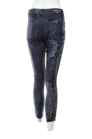 Дамски дънки Desigual, Размер M, Цвят Многоцветен, Цена 38,85 €