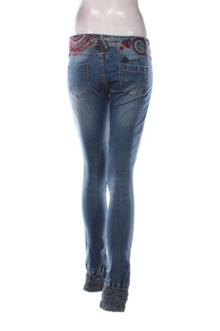 Damskie jeansy Desigual, Rozmiar L, Kolor Niebieski, Cena 203,62 zł