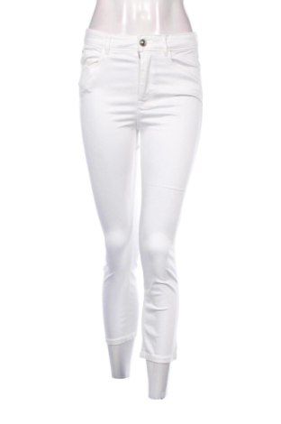 Дамски дънки Guess, Размер M, Цвят Бял, Цена 38,36 €