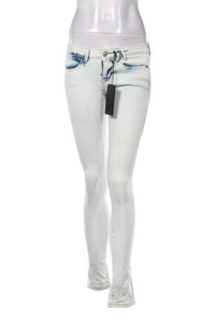 Дамски дънки Guess, Размер S, Цвят Син, Цена 89,47 €