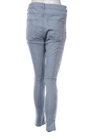 Дамски дънки H&M, Размер L, Цвят Многоцветен, Цена 15,33 €