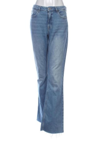 Дамски дънки Mango, Размер L, Цвят Син, Цена 17,89 €