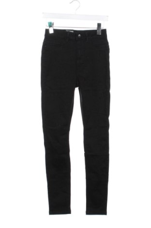 Дамски дънки Noisy May, Размер XS, Цвят Черен, Цена 38,85 €