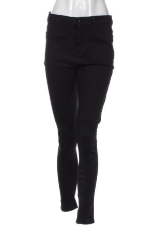 Дамски дънки Noisy May, Размер L, Цвят Черен, Цена 34,76 €